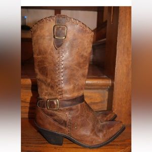 Dingo Rustic Brown Heeled Boots